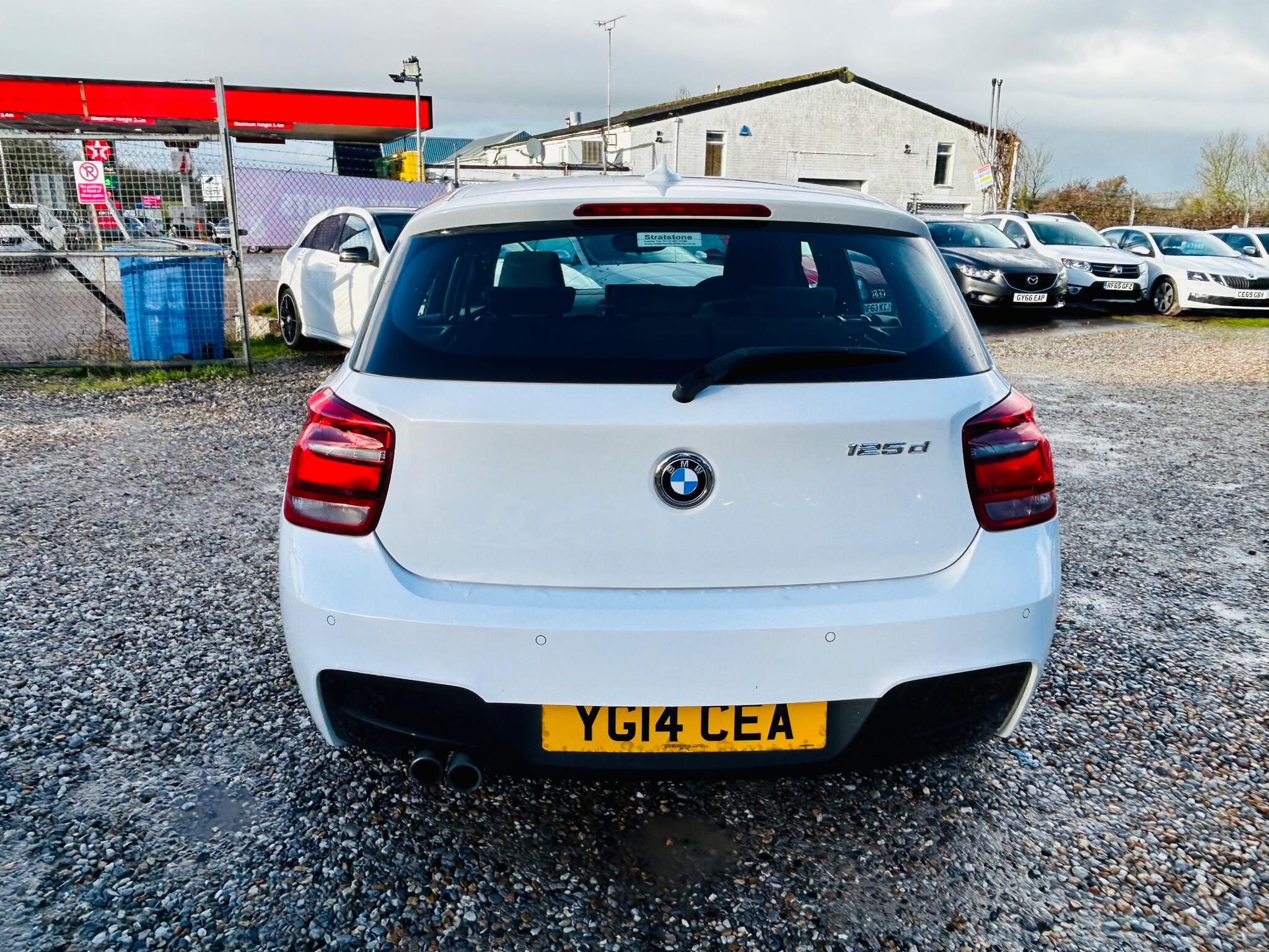 BMW 1 Series view 8