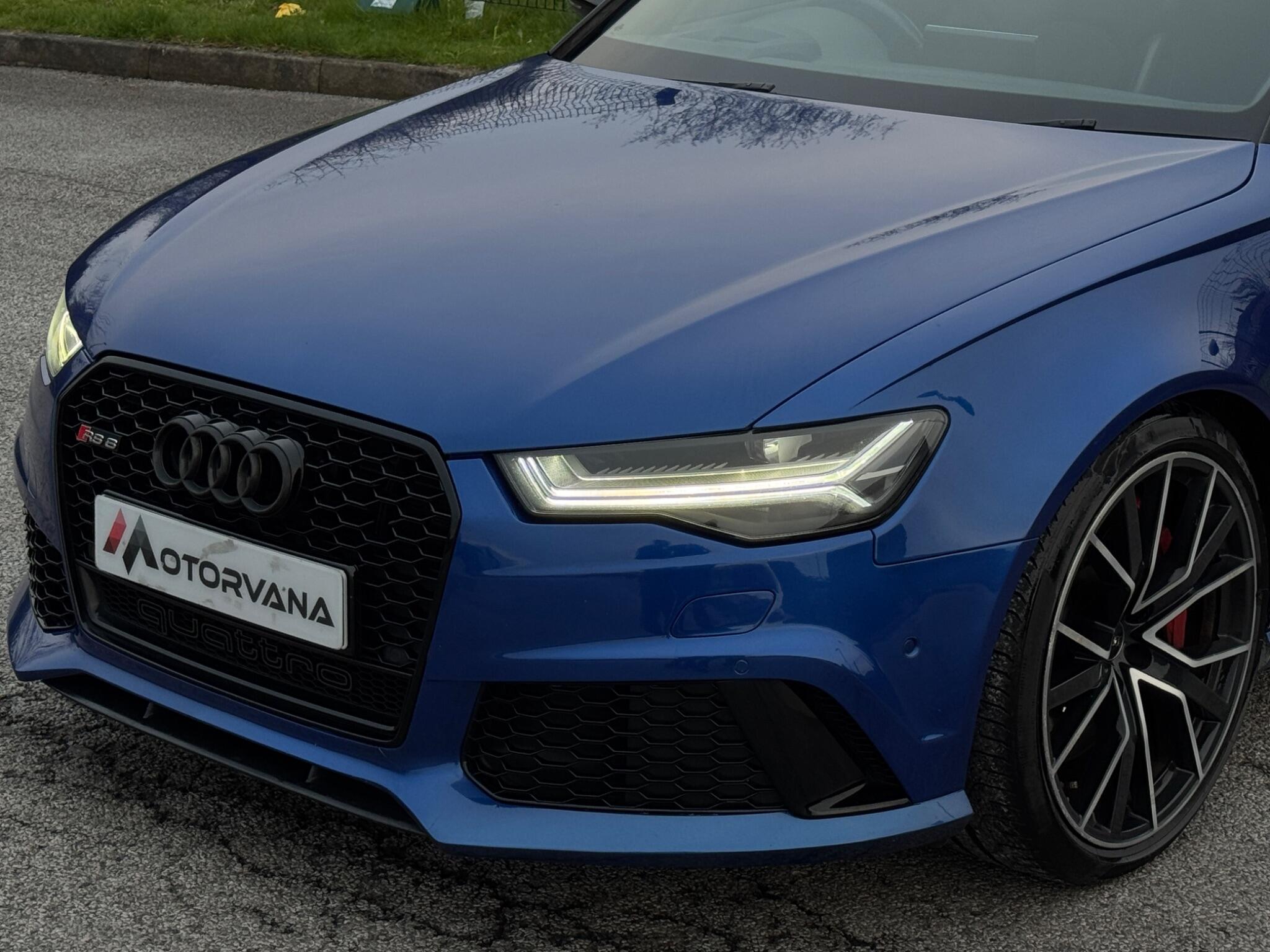 Audi RS6 view 12