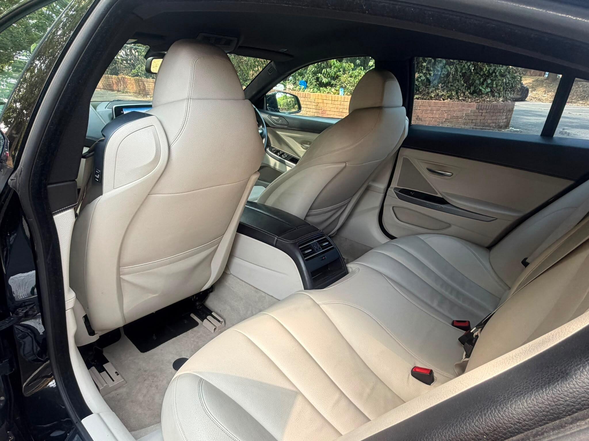 BMW 6 Series view 19