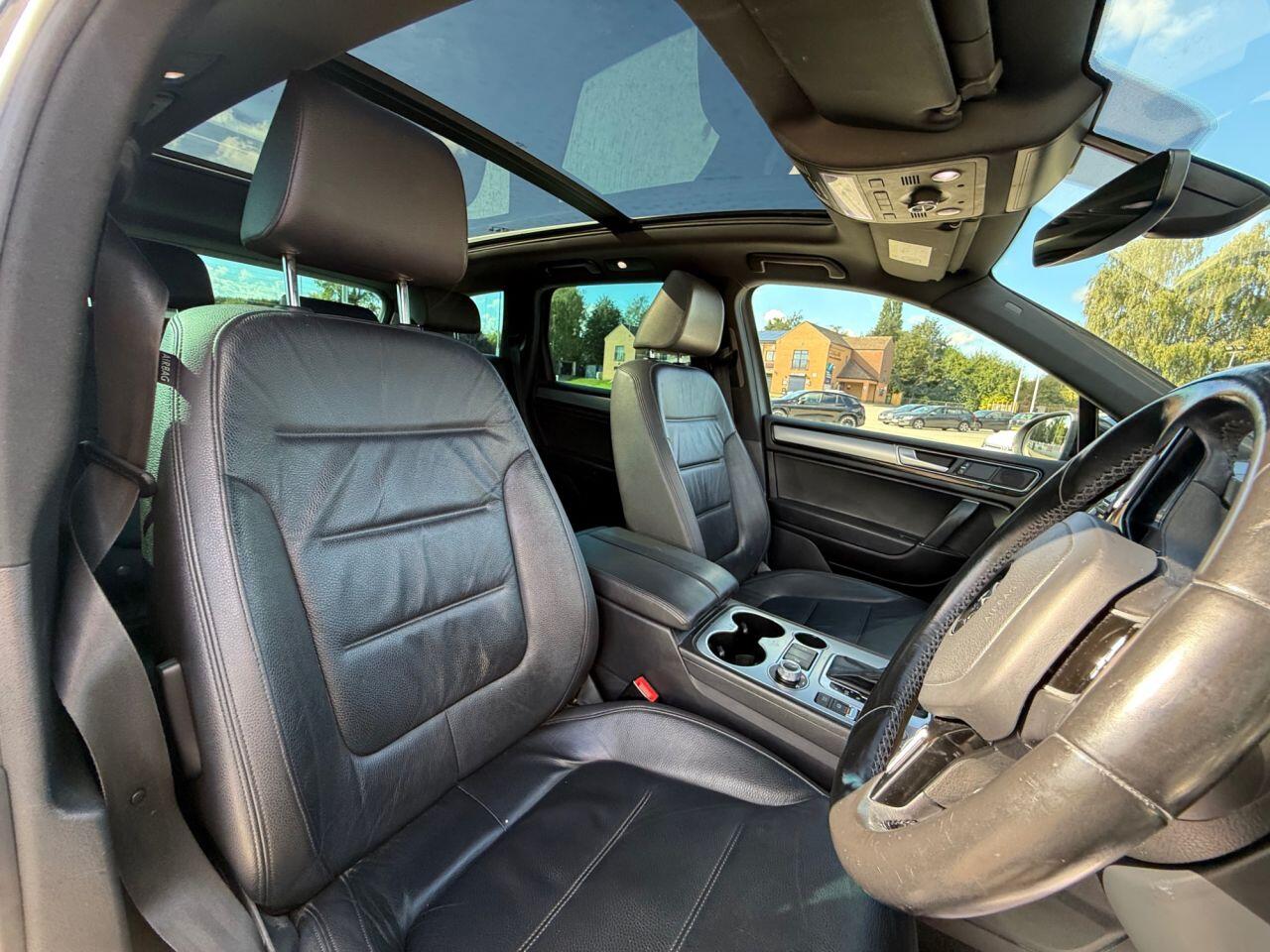 Volkswagen Touareg view 62