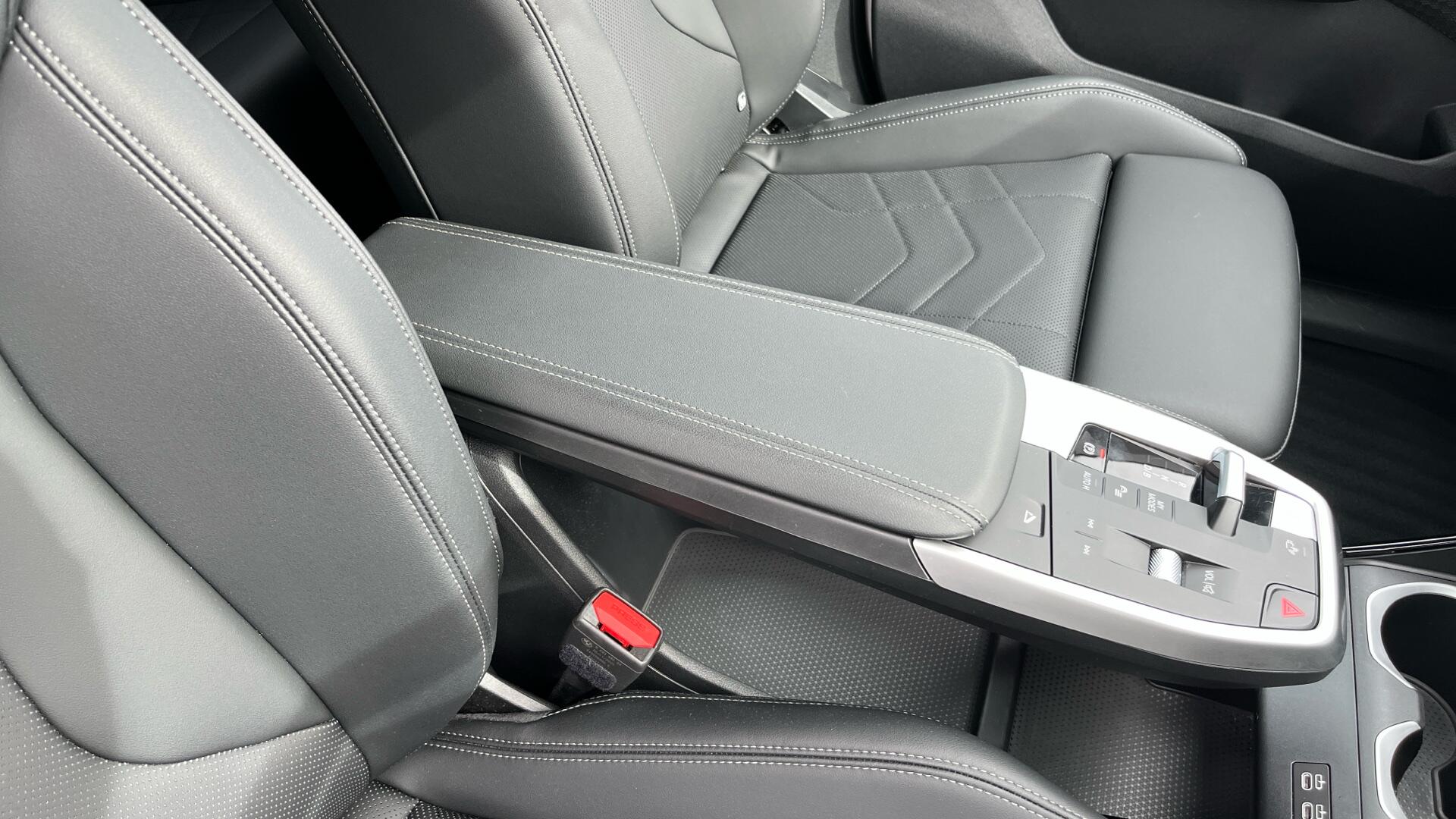 BMW iX1 view 44