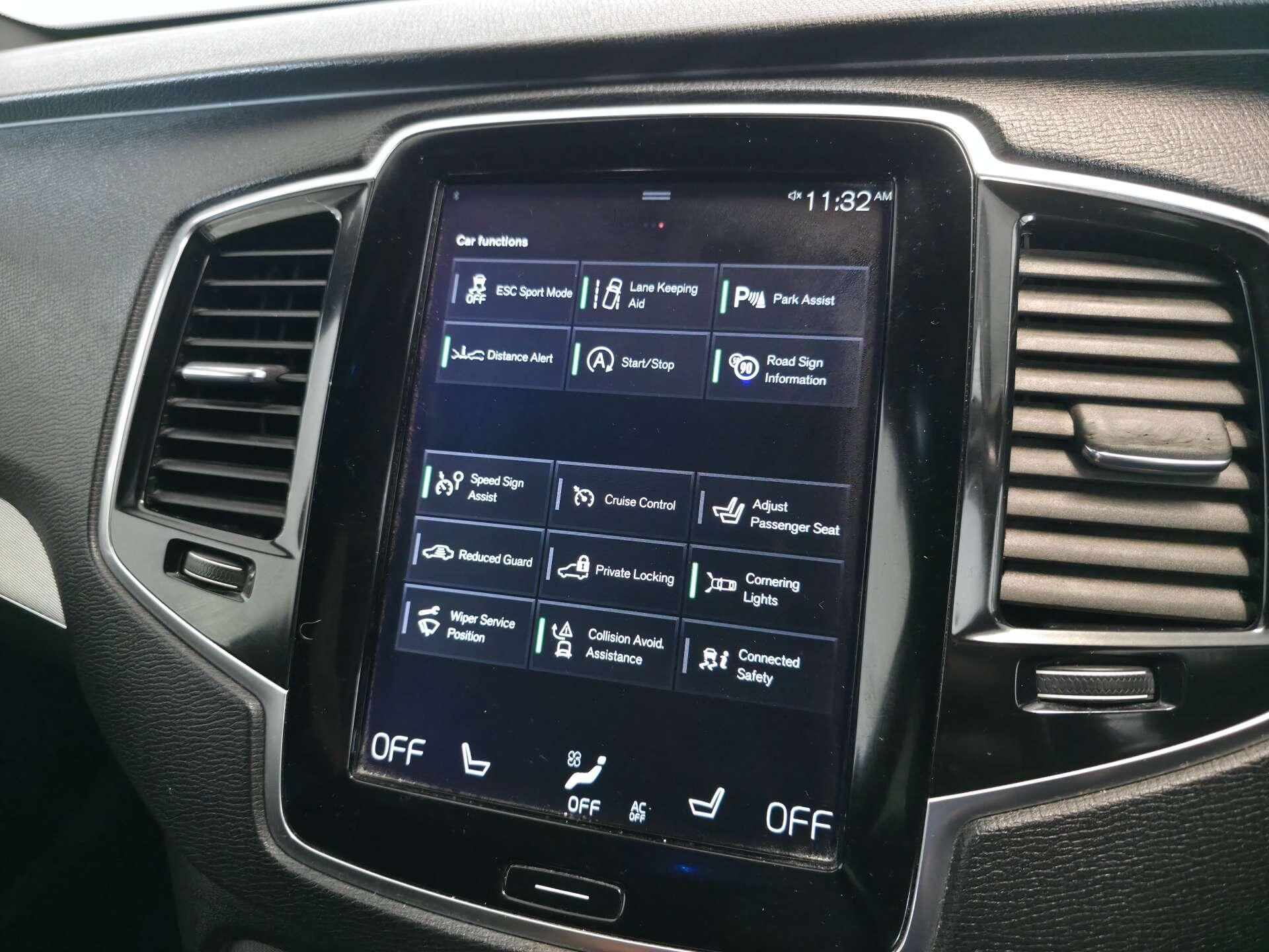 Volvo XC90 view 43