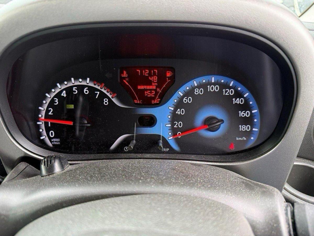 Nissan Cube view 10