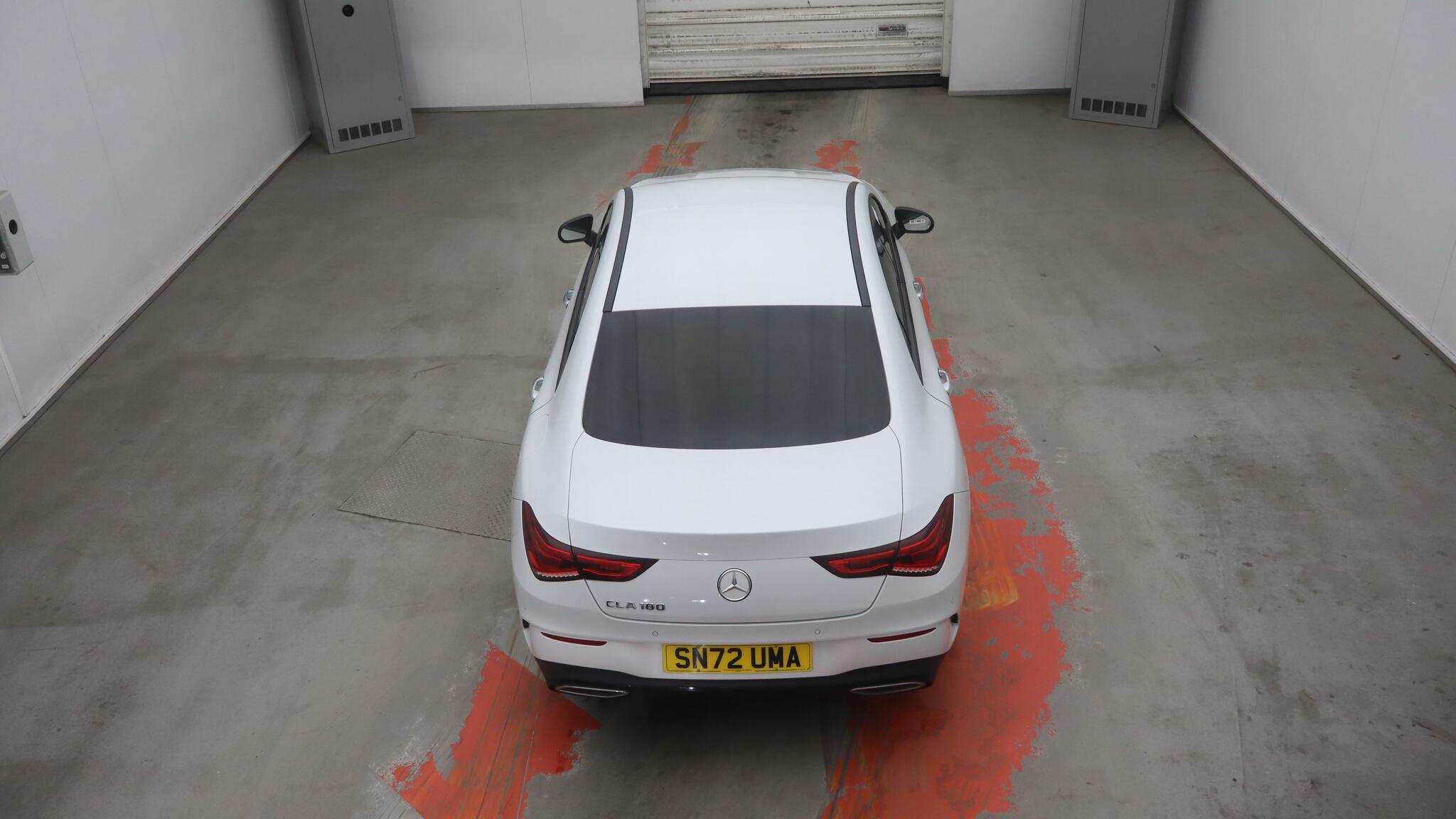 Mercedes-Benz Cla view 8