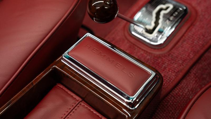 Mercedes-Benz SL view 22