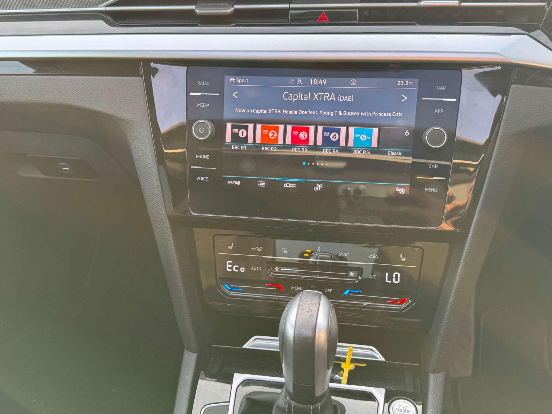 Volkswagen Arteon view 8
