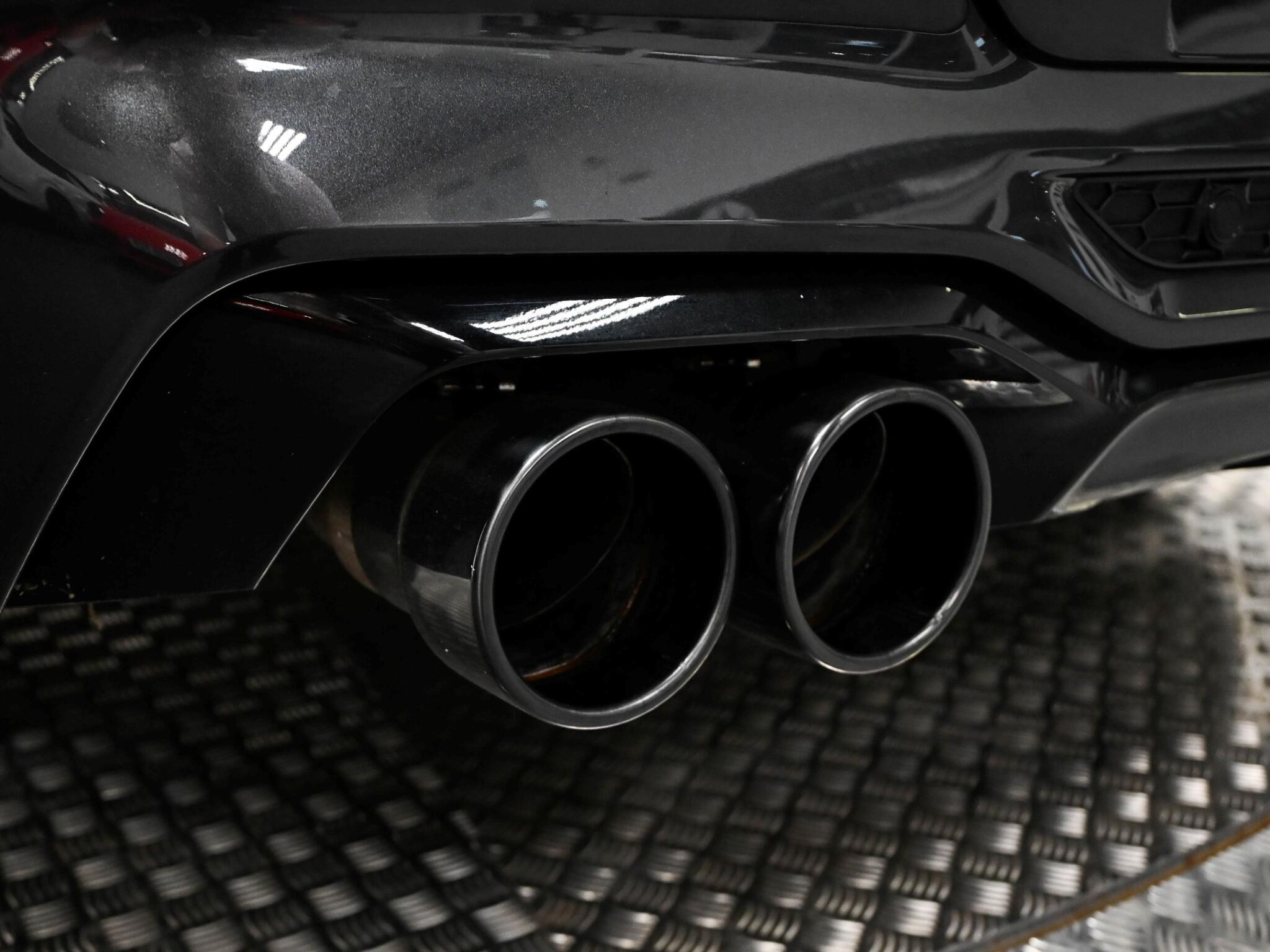 BMW X4 M view 48
