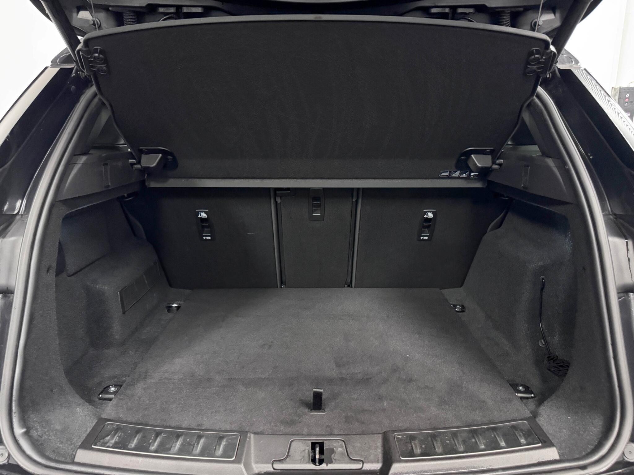 Land Rover Range Rover Evoque view 7