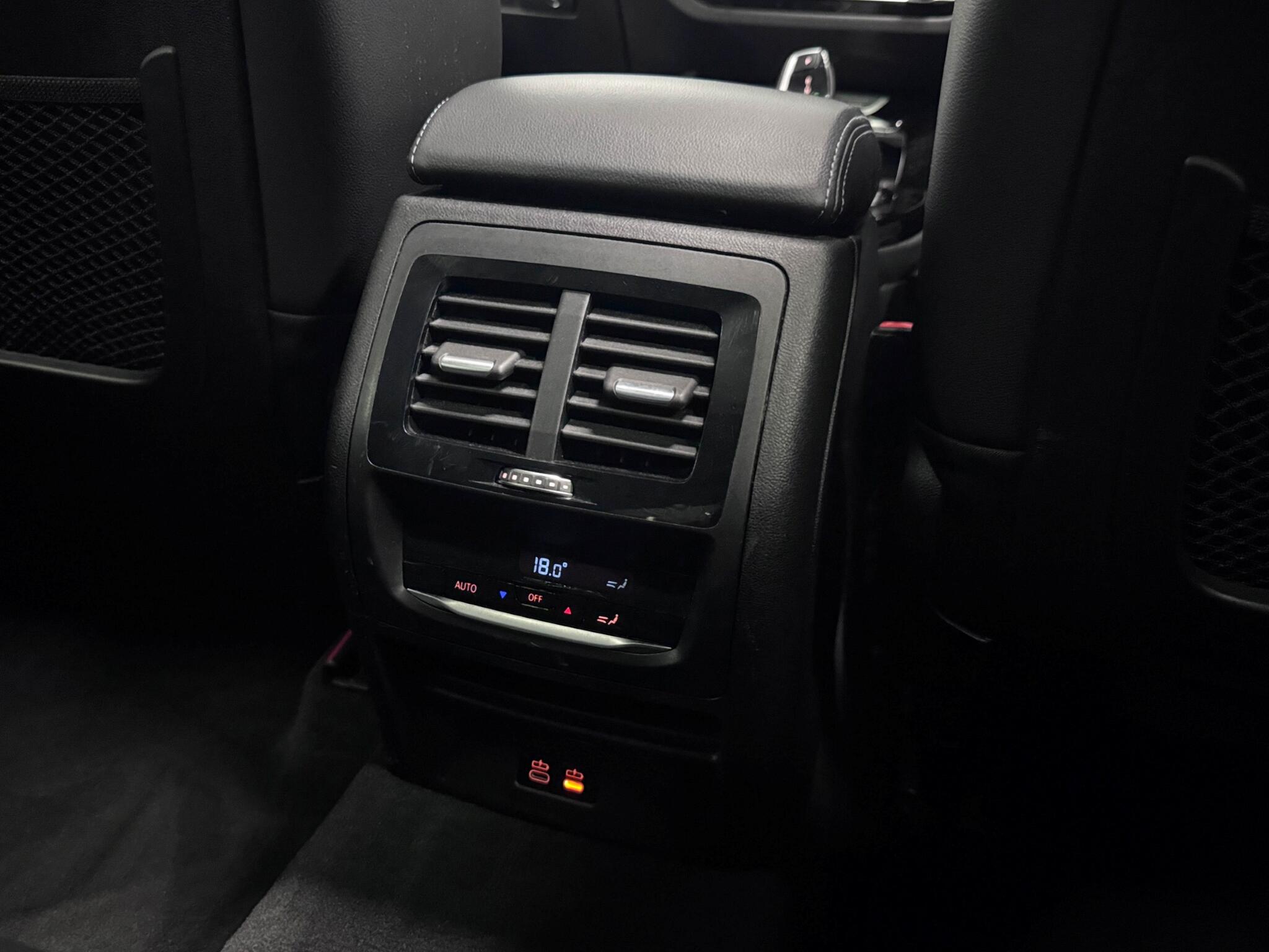 BMW X3 view 21