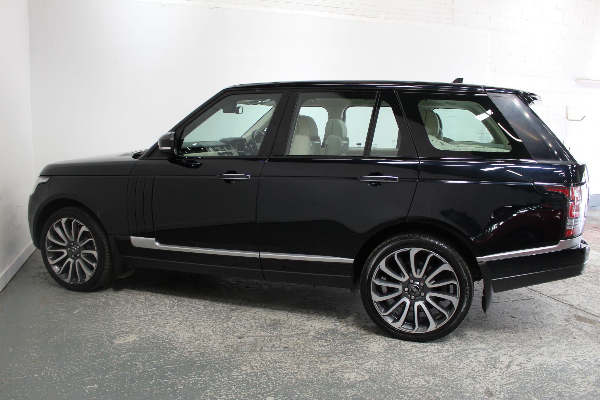 Land Rover Range Rover view 10