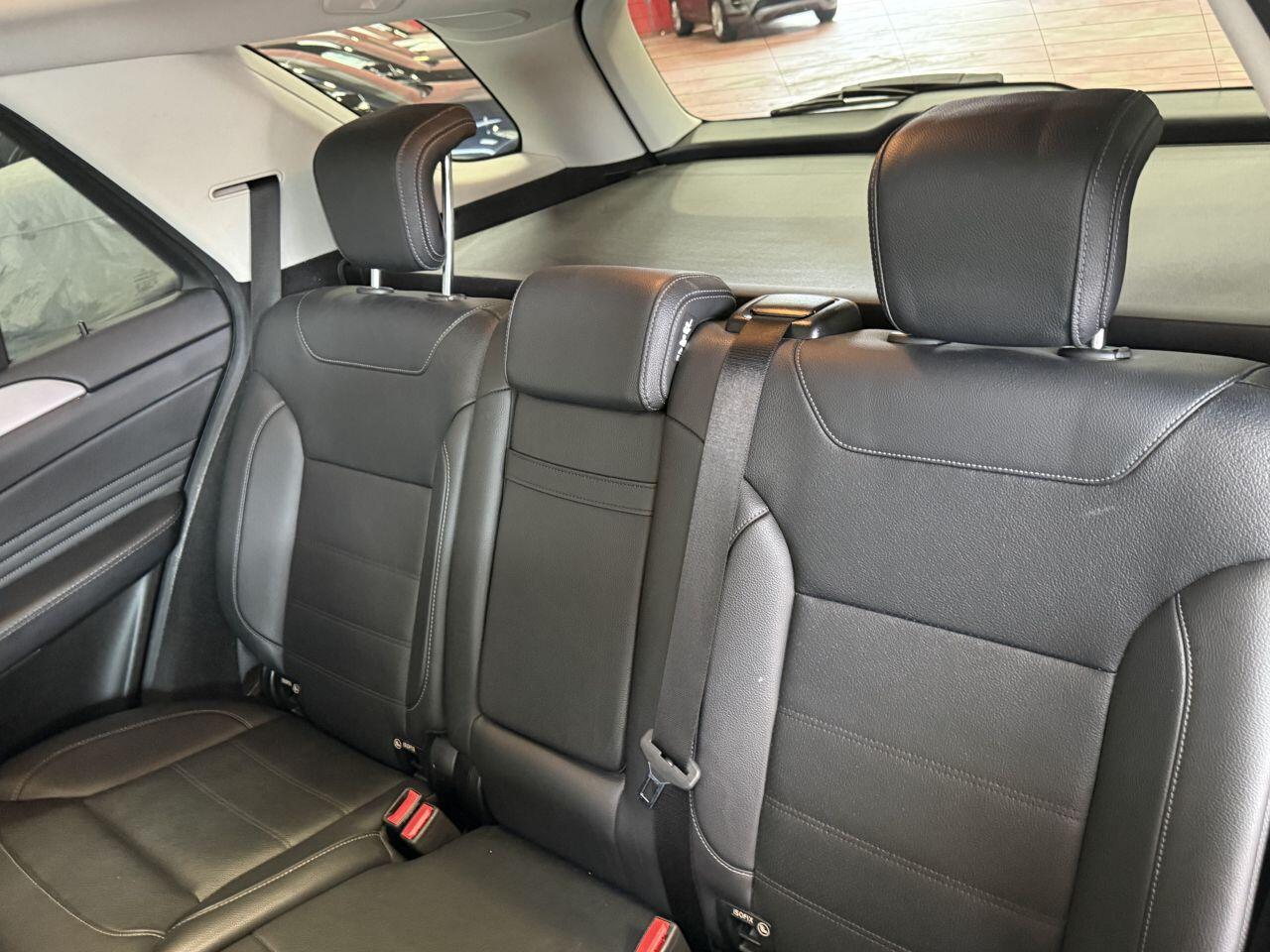 Mercedes-Benz Gle view 59