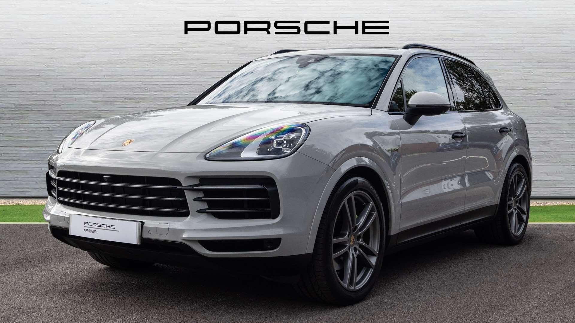 Porsche Cayenne view 2