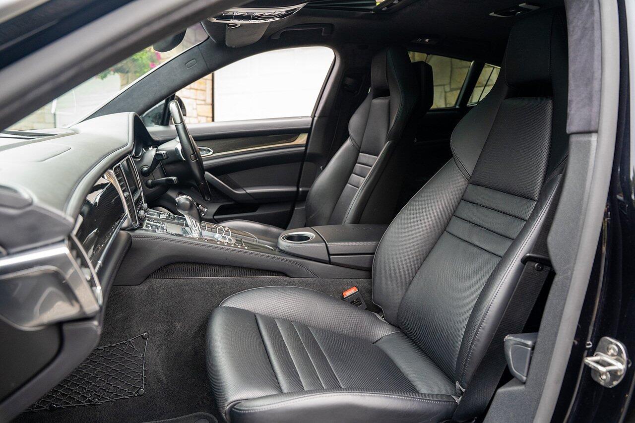 Porsche Panamera view 76