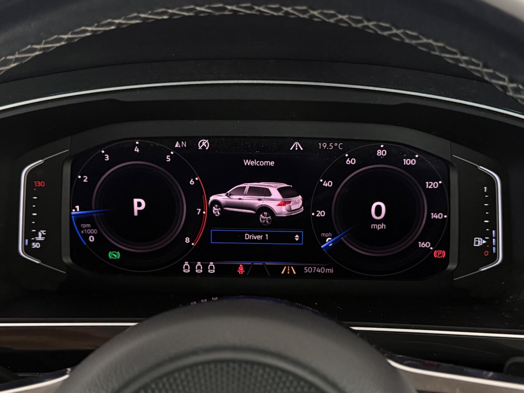Volkswagen Tiguan view 16