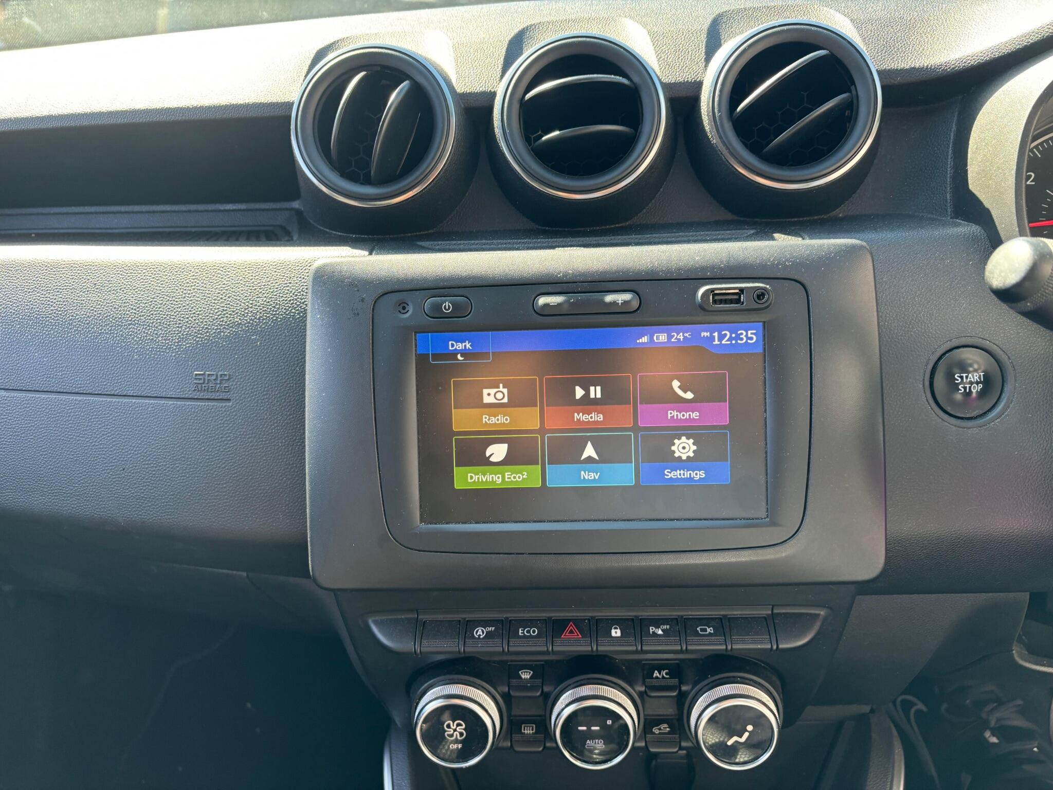 Dacia Duster view 18
