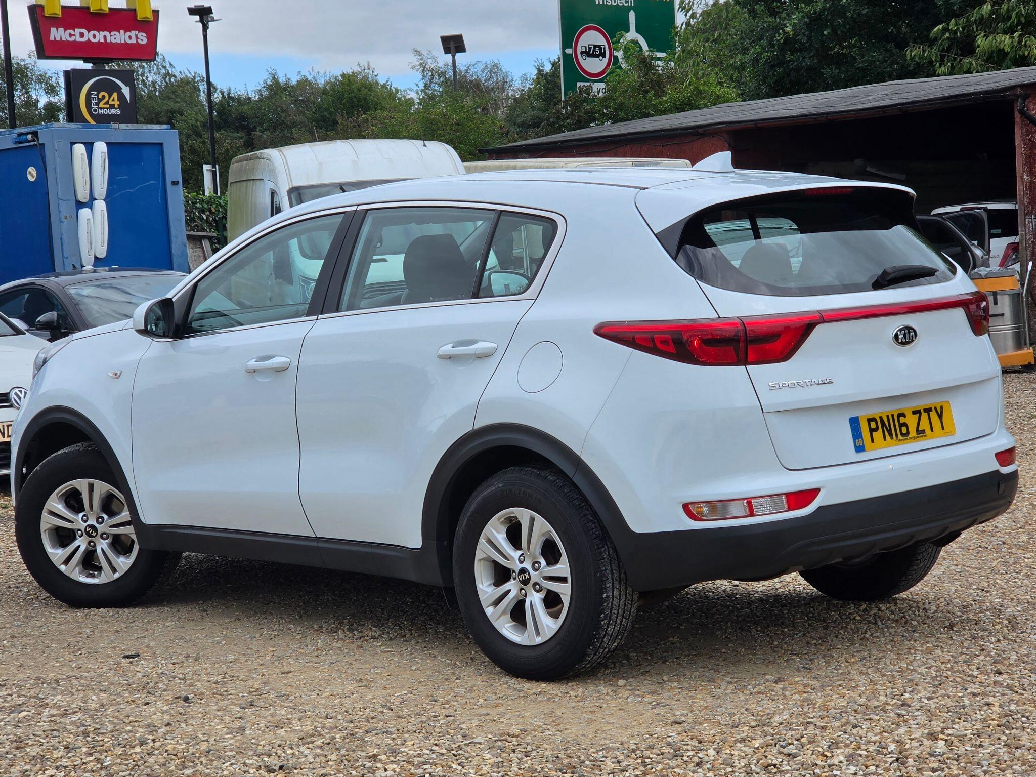 Kia Sportage view 4