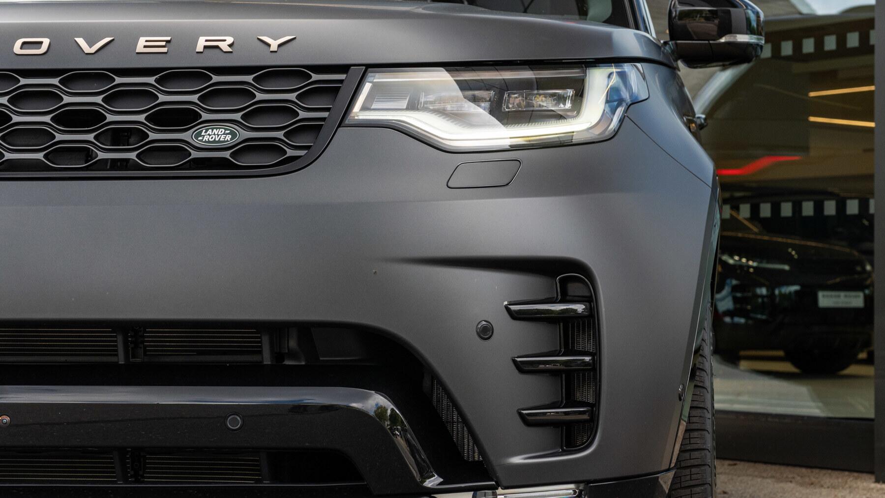 Land Rover Discovery view 44