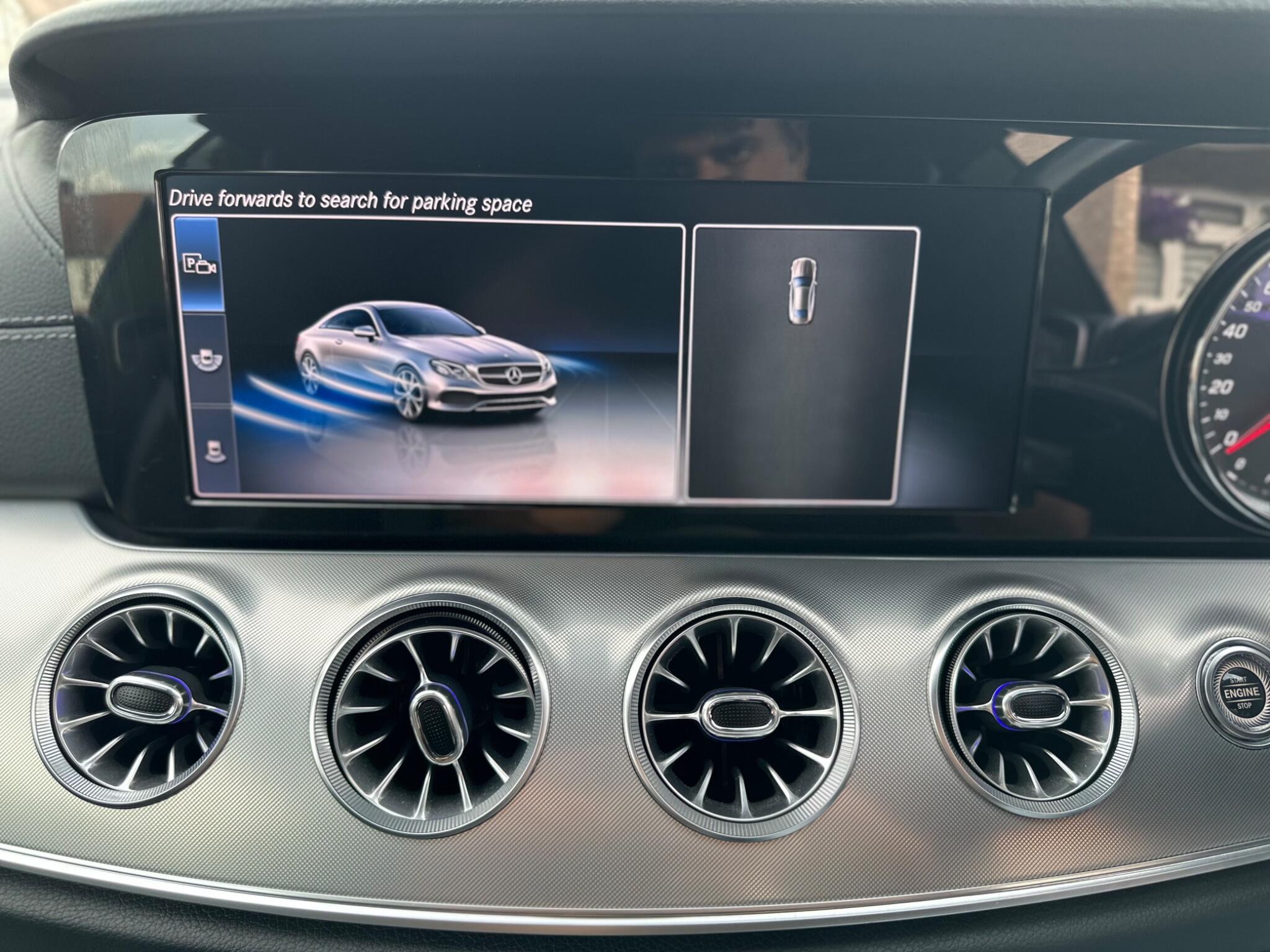 Mercedes-Benz E-Class view 25