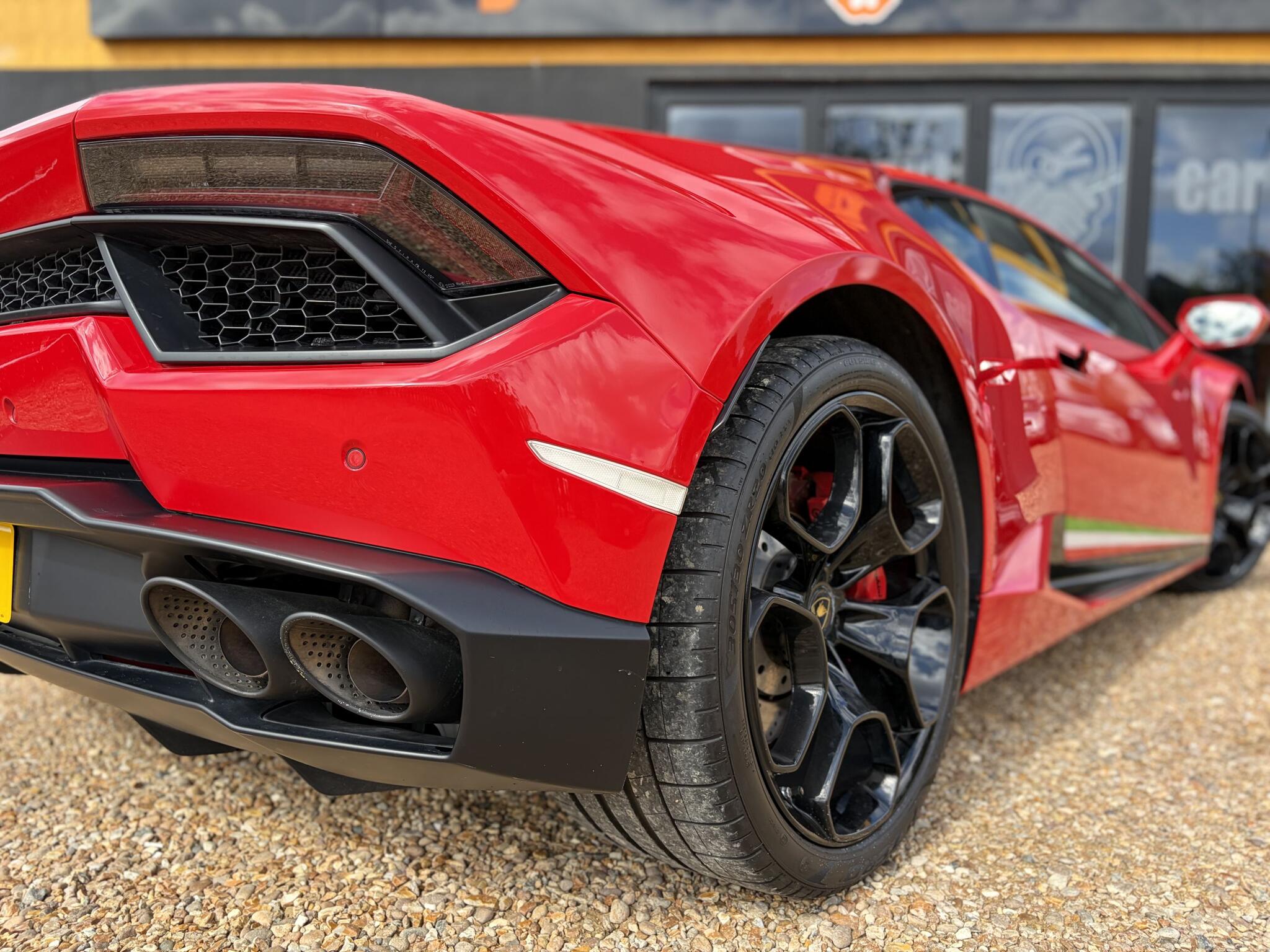 Lamborghini Huracan view 19