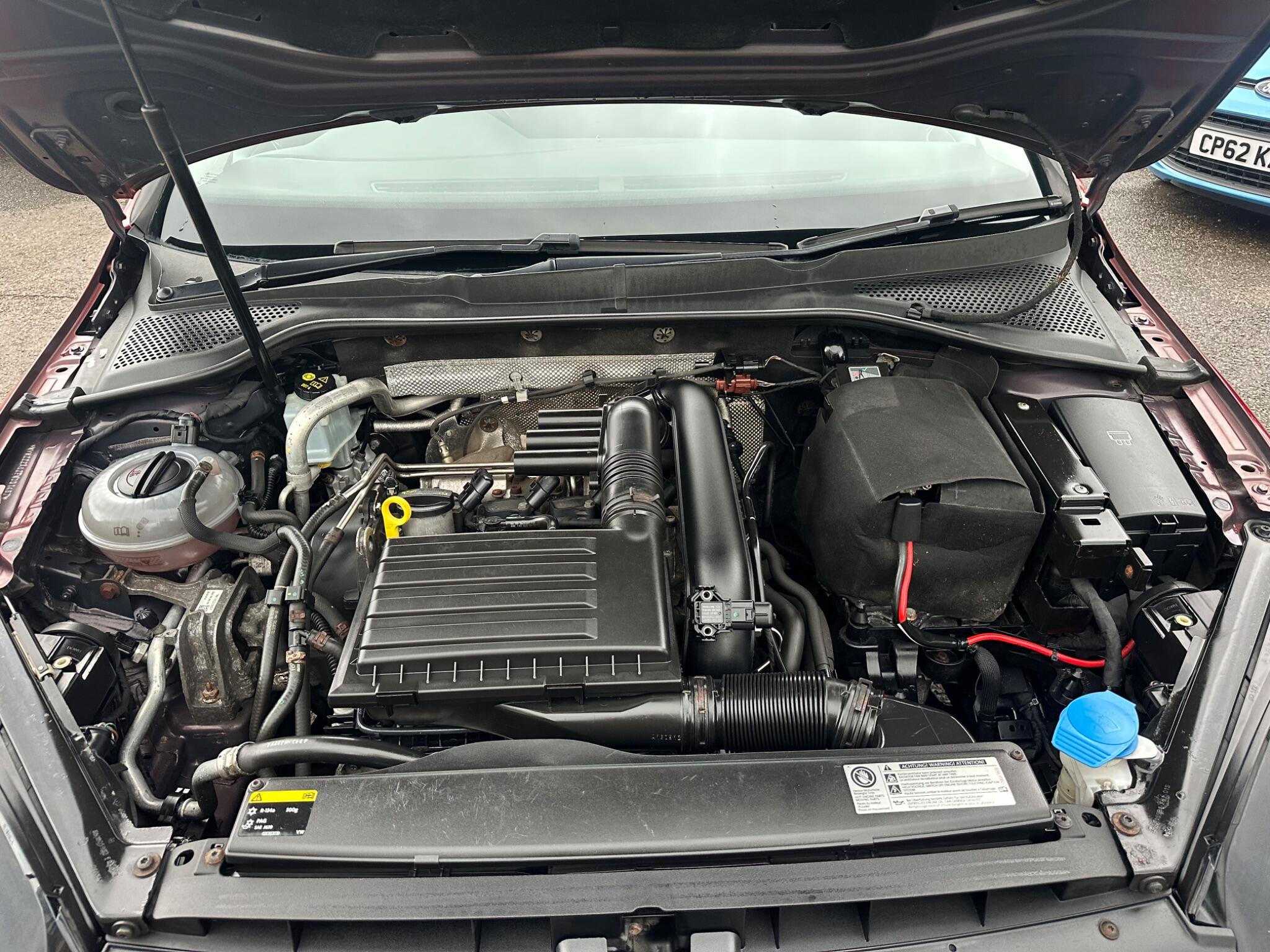 Volkswagen Golf view 30
