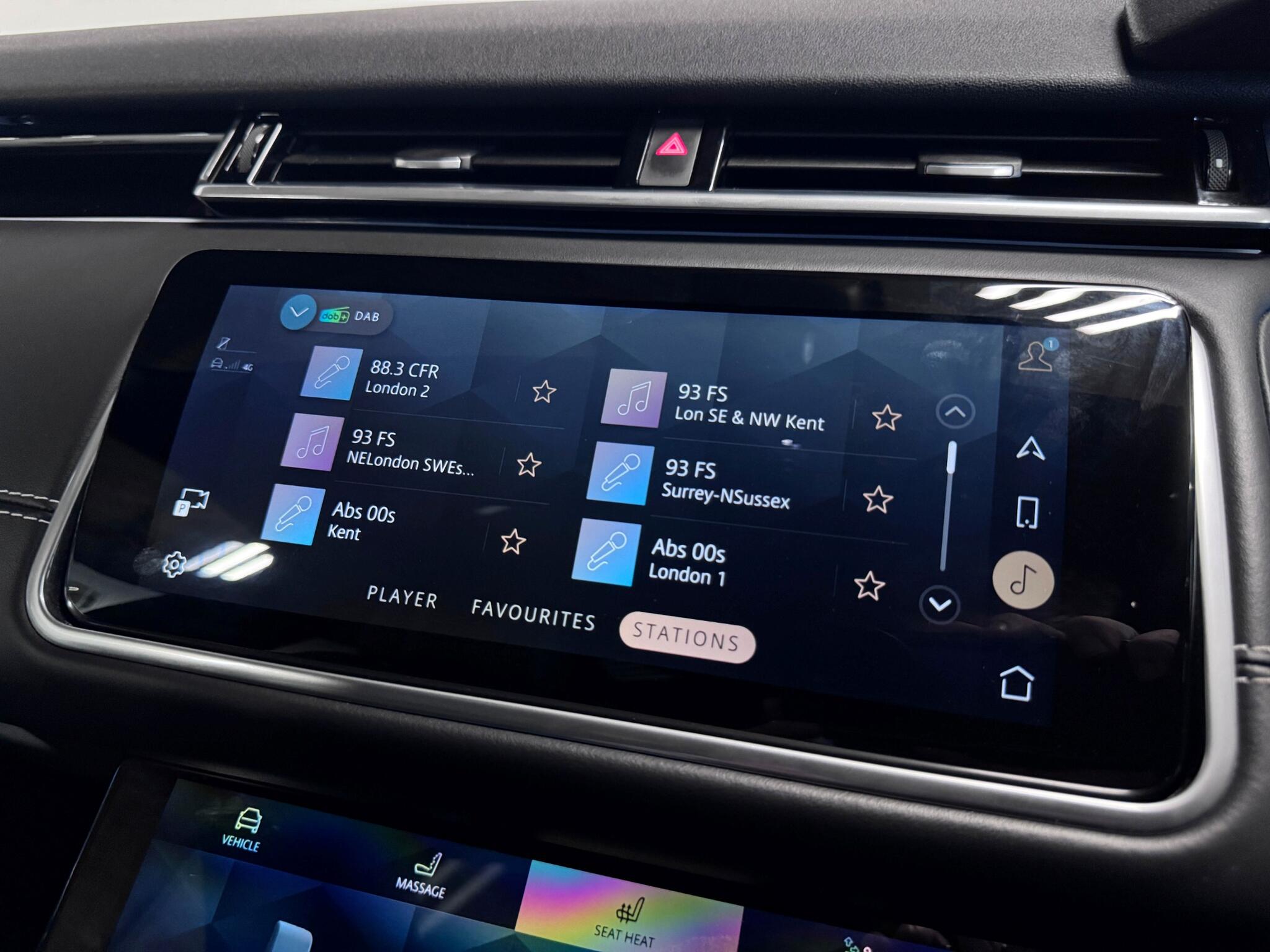 Land Rover Range Rover Velar view 44