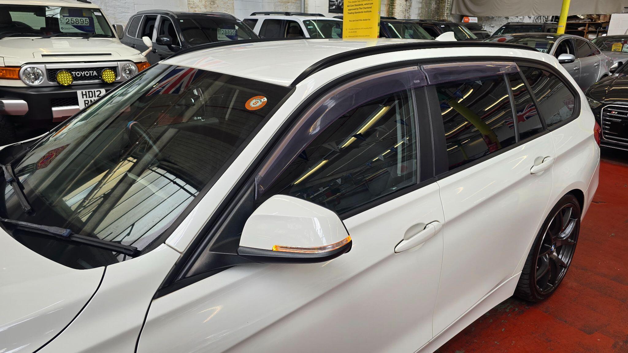 BMW 3 Series view 27