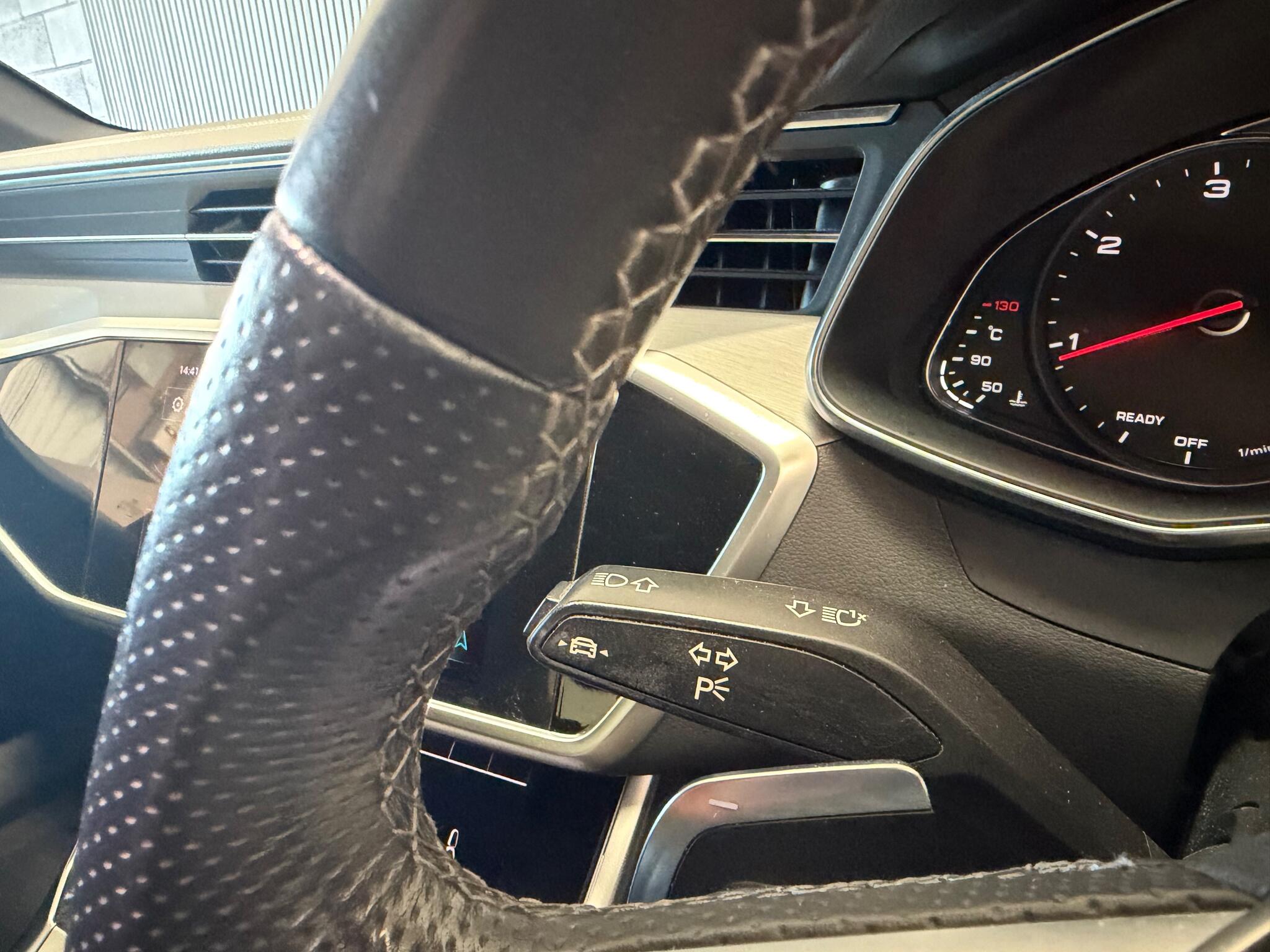 Audi A6 view 43