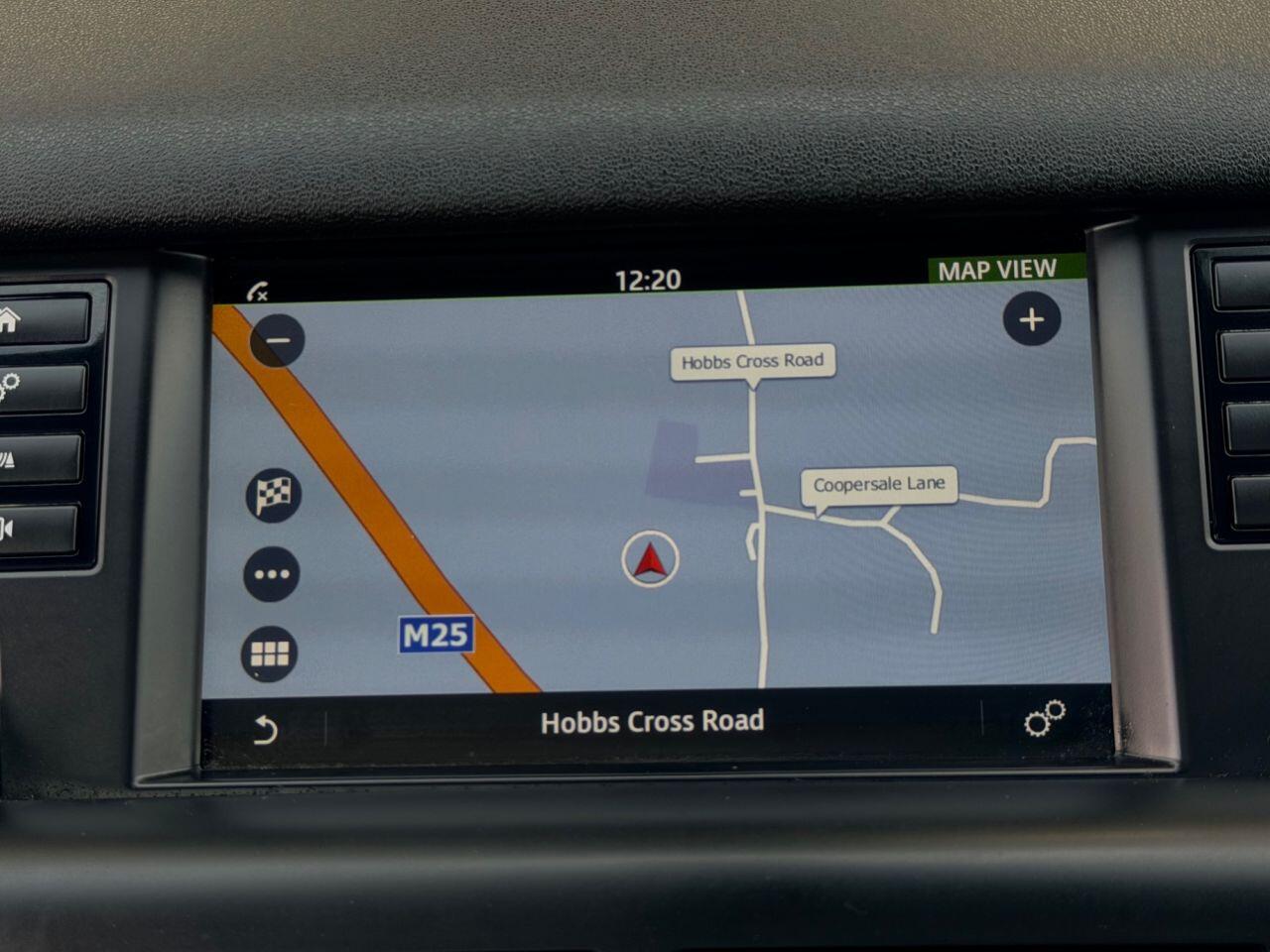Land Rover Discovery Sport view 46