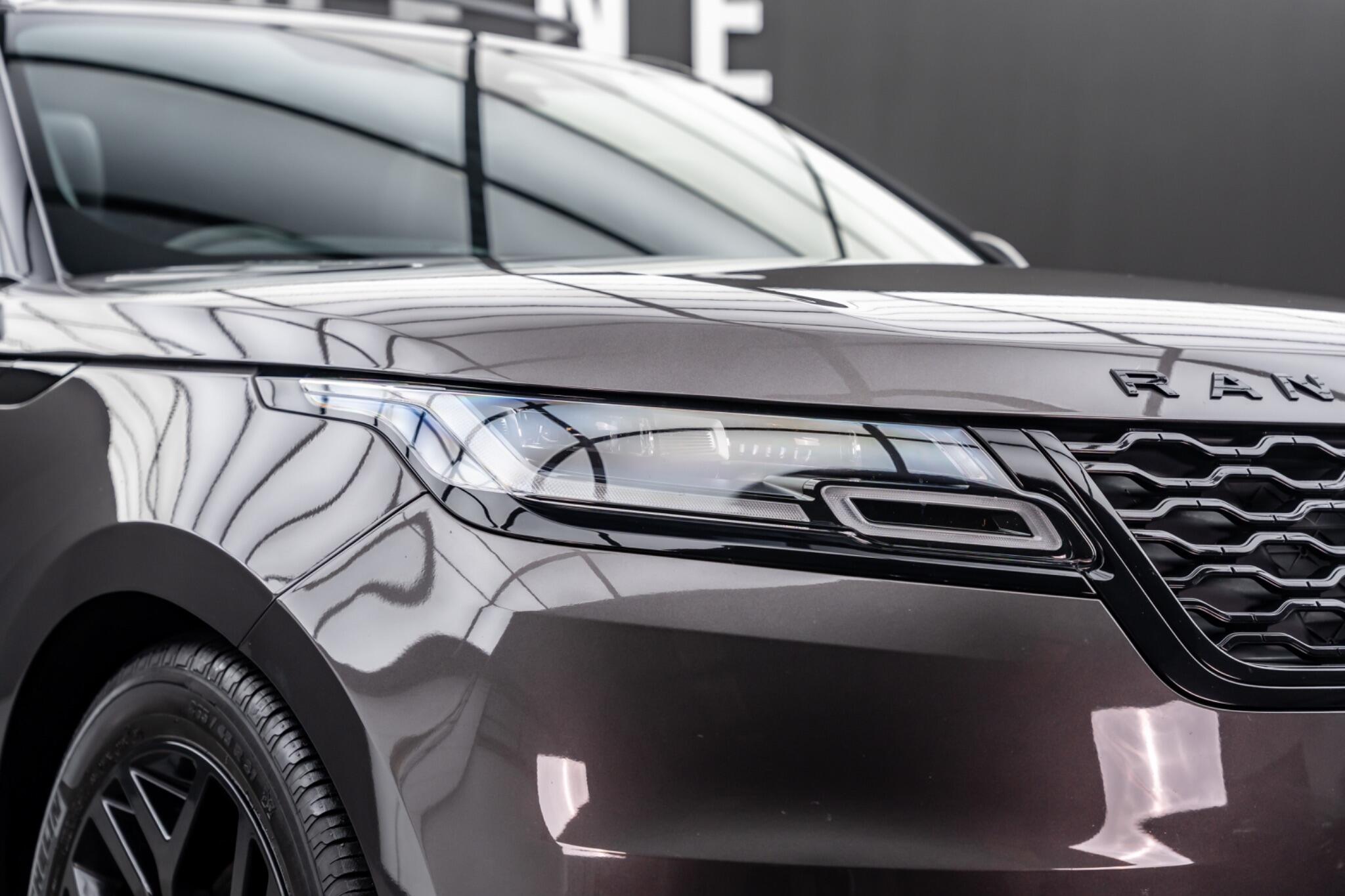 Land Rover Range Rover Velar view 38