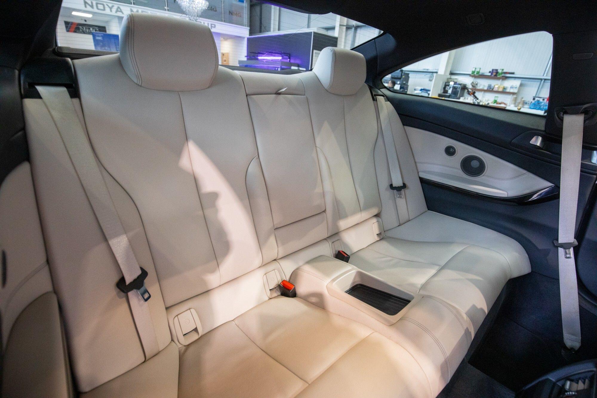 BMW 4 Series view 12