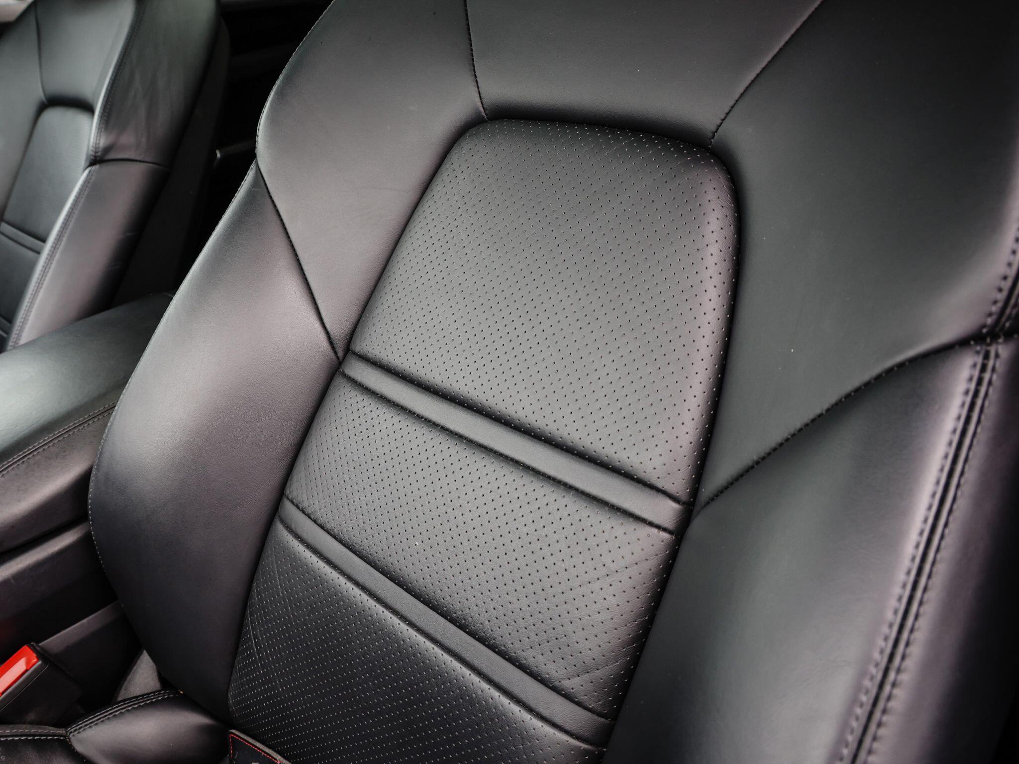 Porsche Cayenne view 56