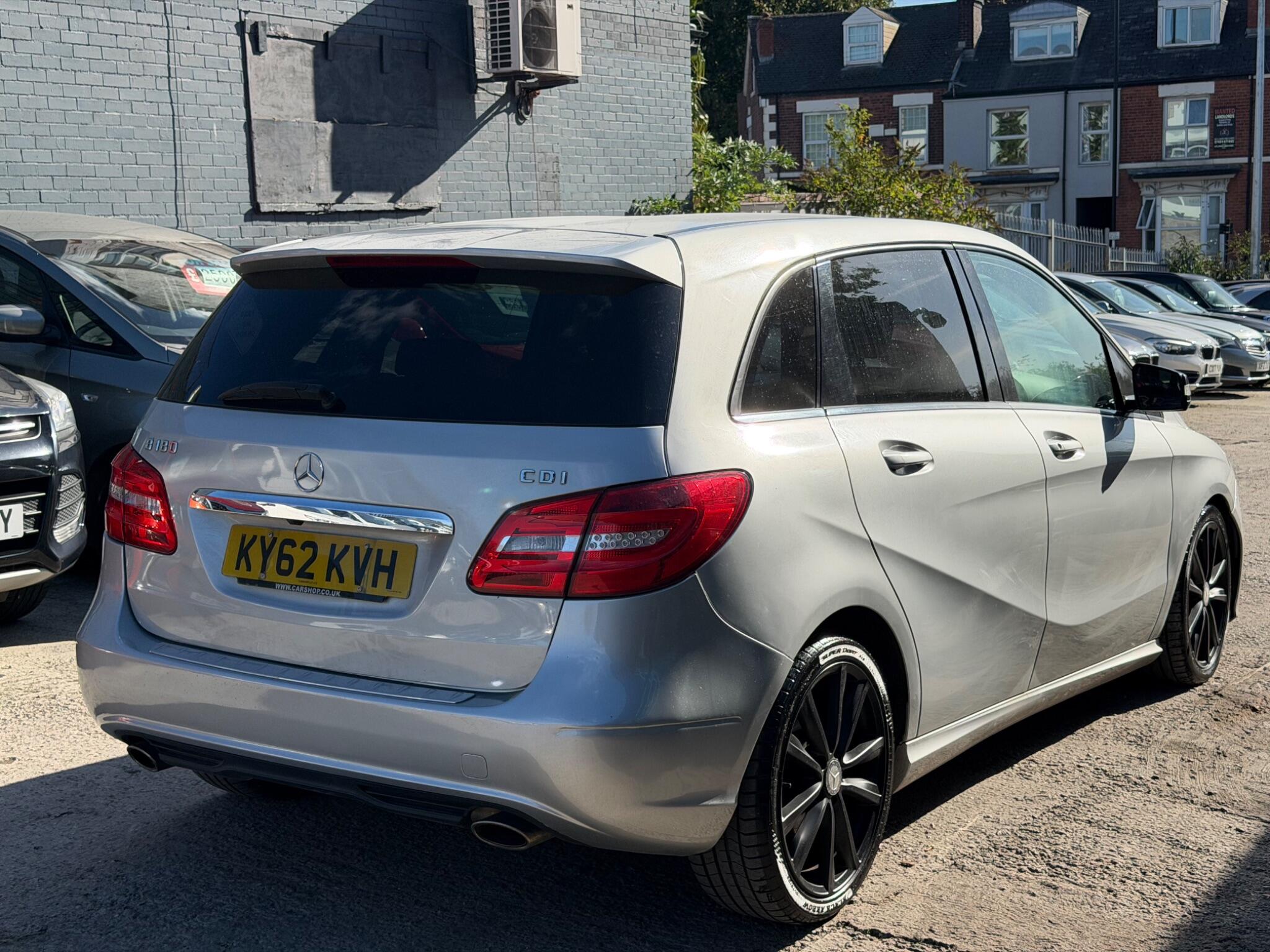 Mercedes-Benz B-Class view 4