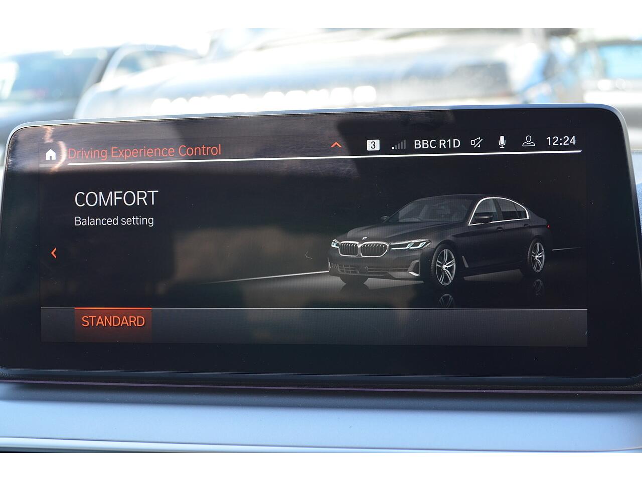 BMW 5 Series view 59