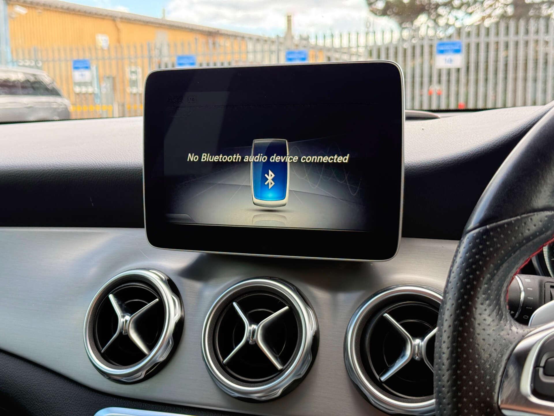 Mercedes-Benz Gla view 44