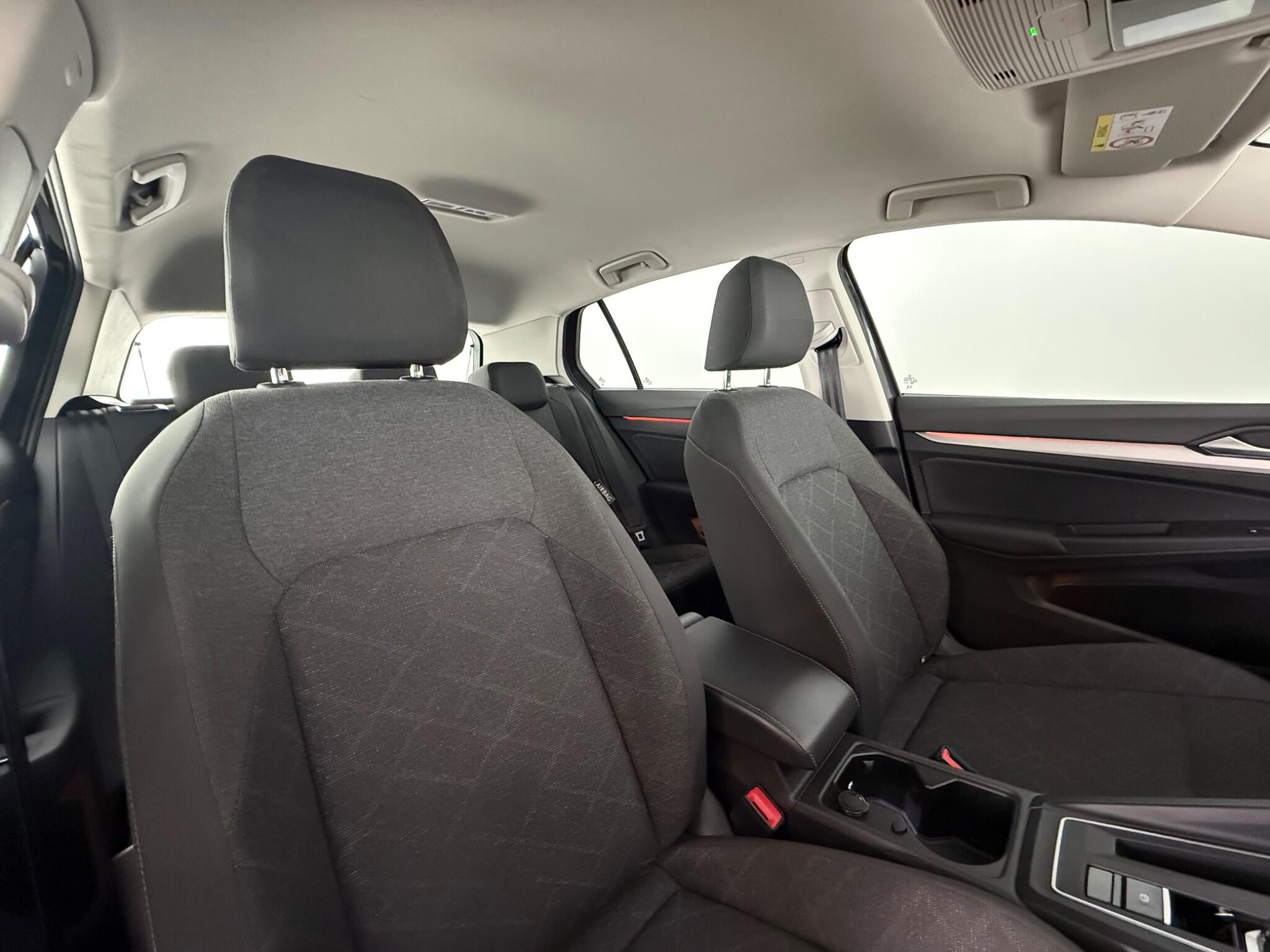 Volkswagen Golf view 29