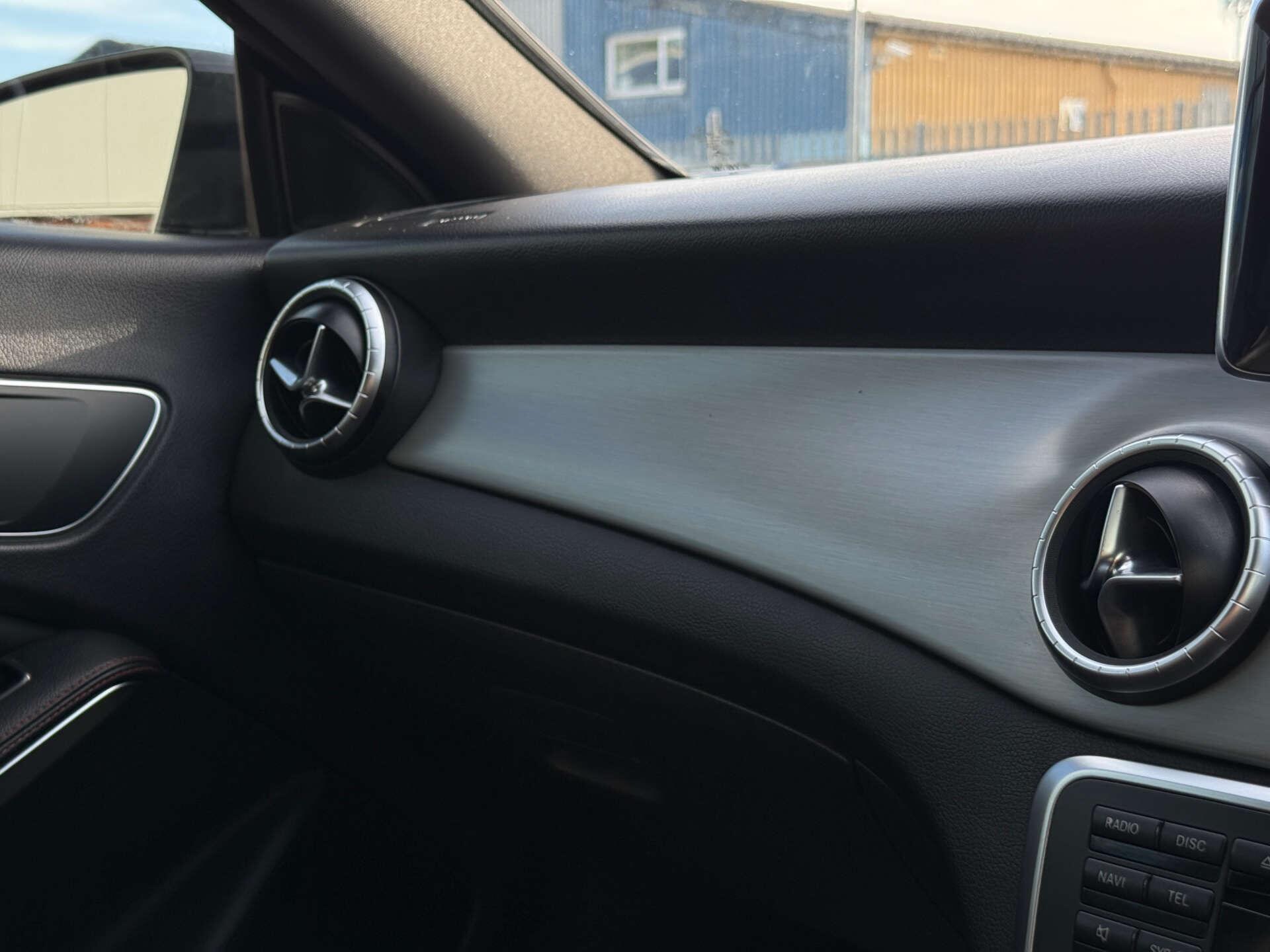 Mercedes-Benz Cla view 50