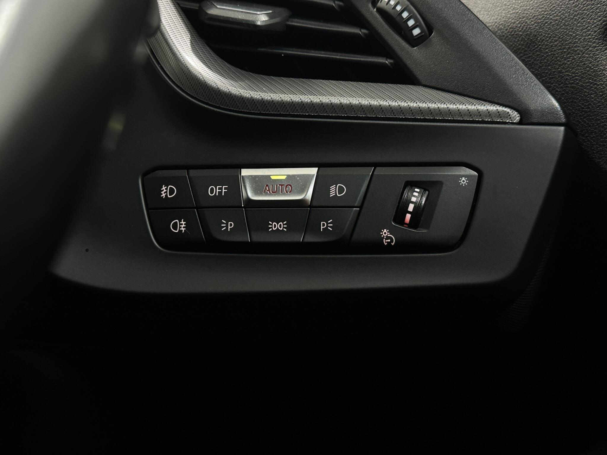 BMW 2 Series view 17