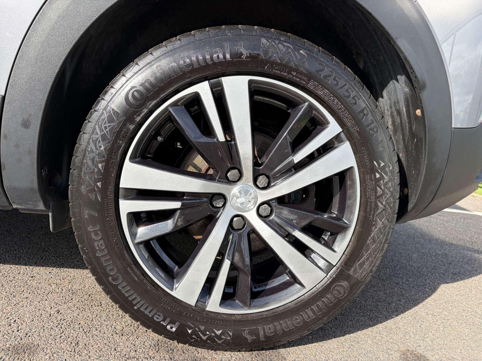 Peugeot 3008 view 12