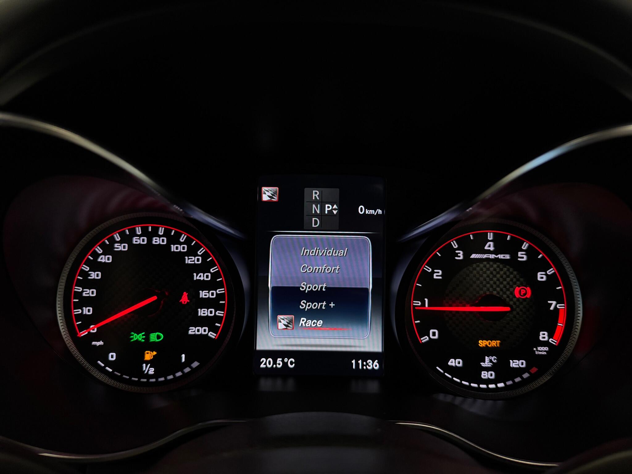 Mercedes-Benz C-Class view 23