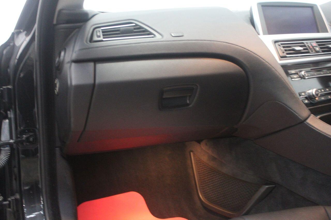 BMW 6 Series view 26