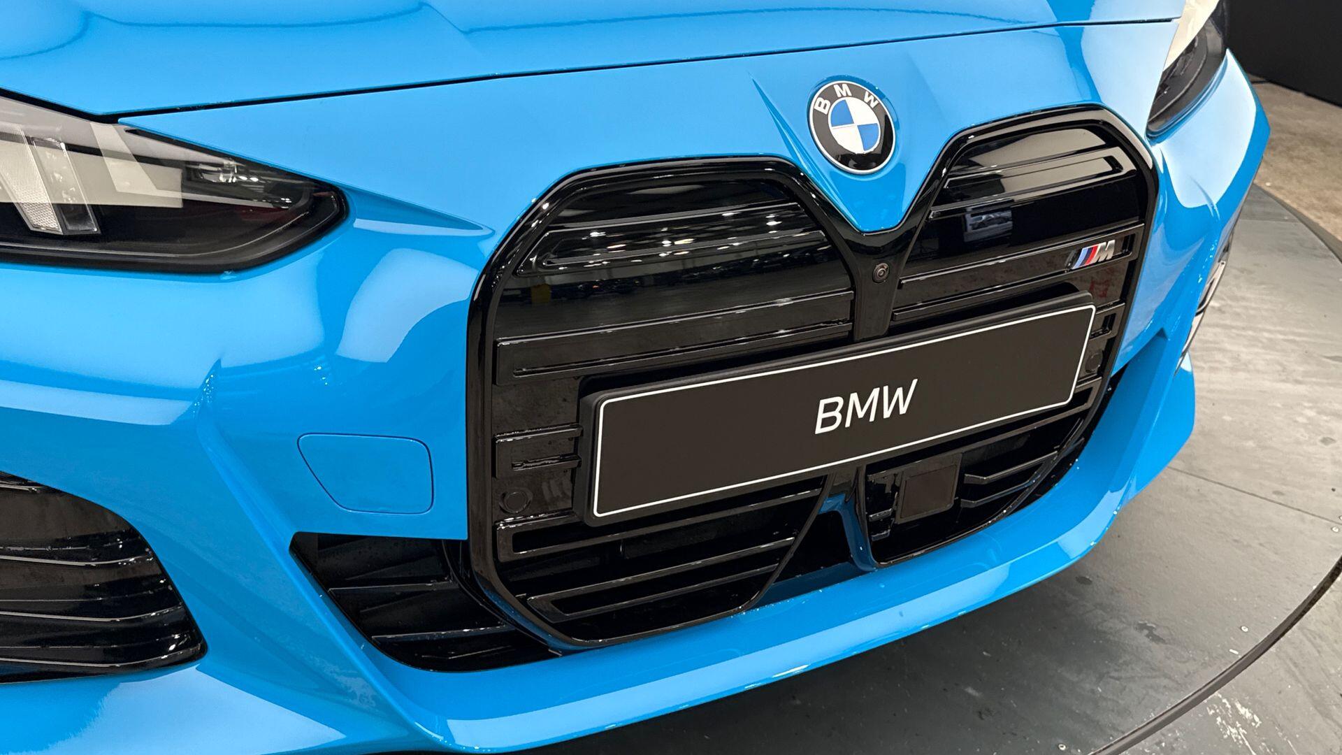 BMW i4 view 33