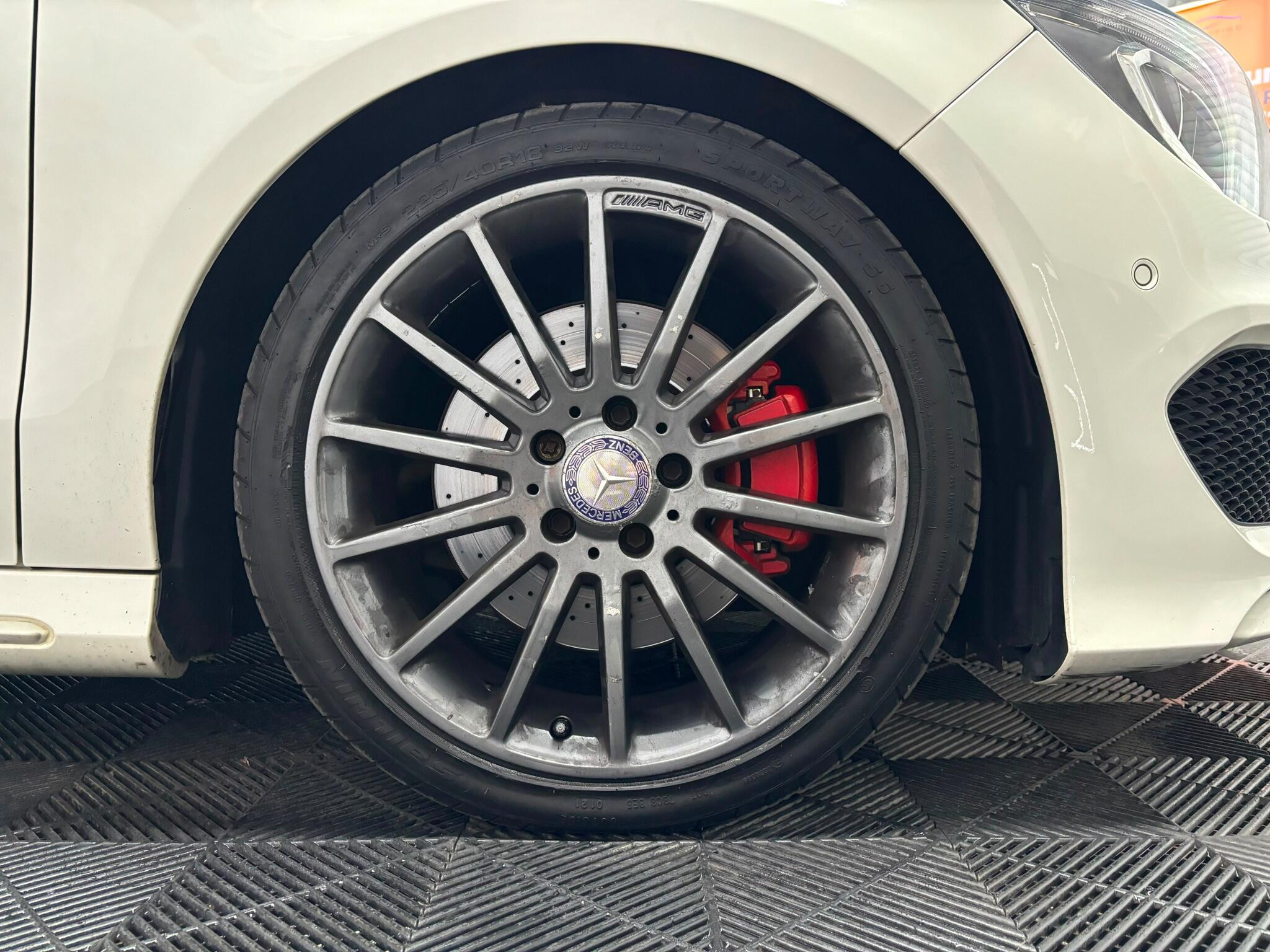 Mercedes-Benz Cla view 21