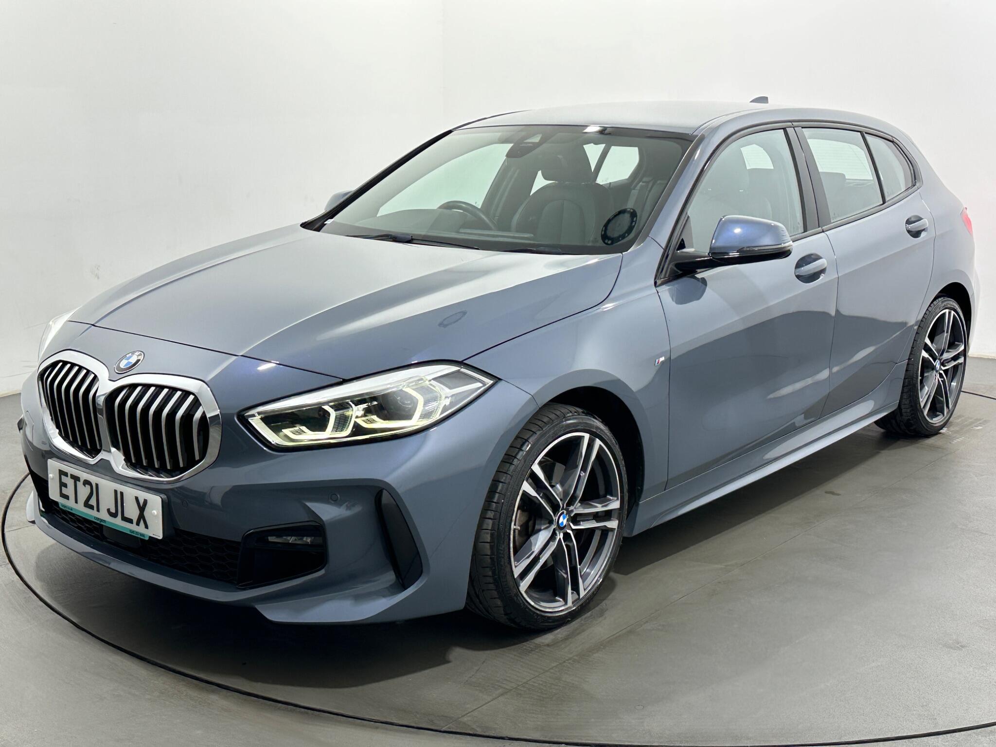 BMW 1 Series view 53