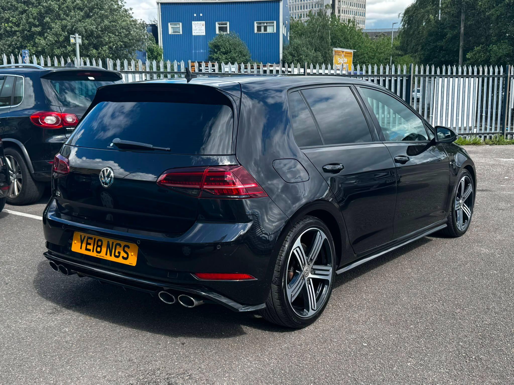 Volkswagen Golf view 14