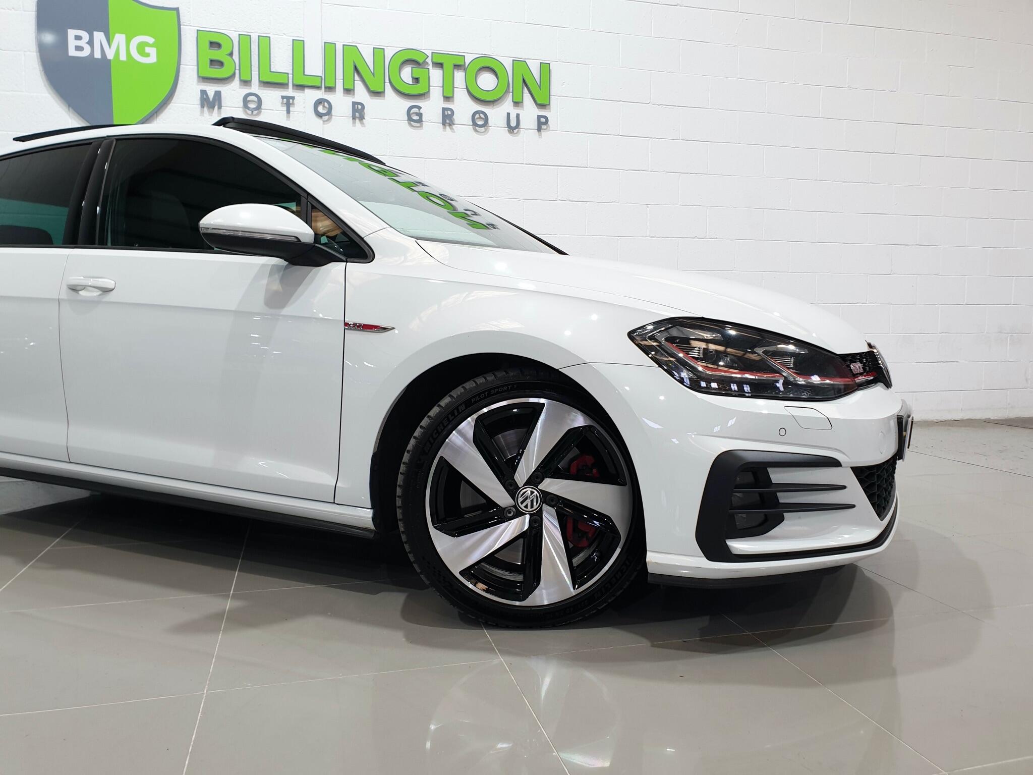 Volkswagen Golf view 12