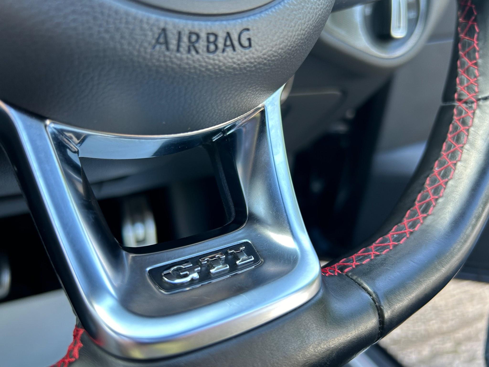 Volkswagen Golf view 27