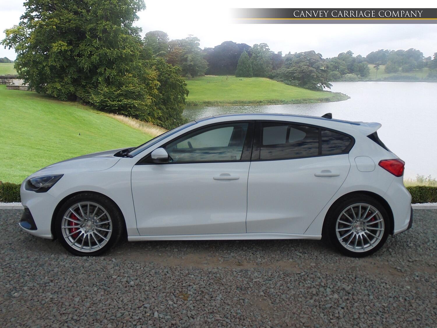 Ford Focus view 6