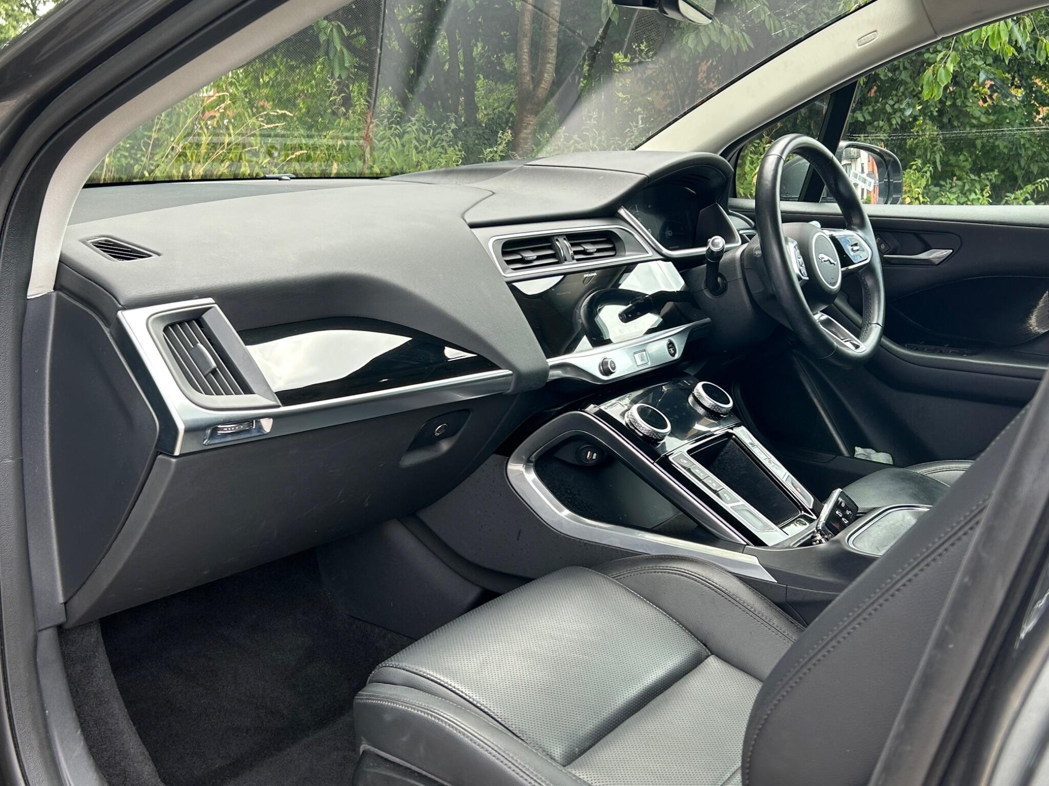 Jaguar I-Pace view 12