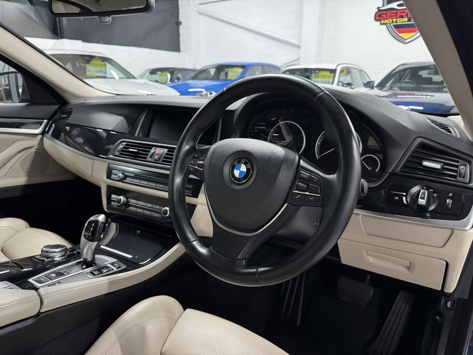 BMW 5 Series view 12