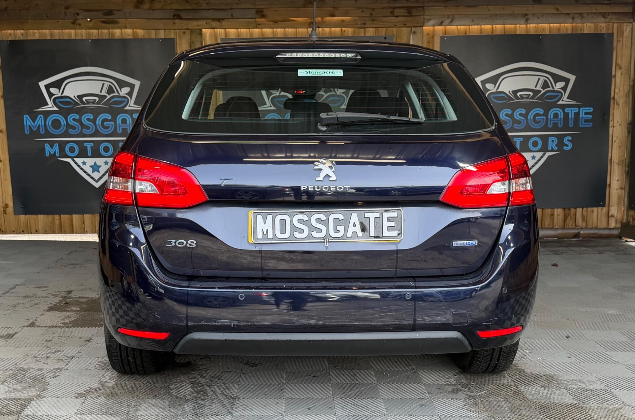 Peugeot 308 SW view 9
